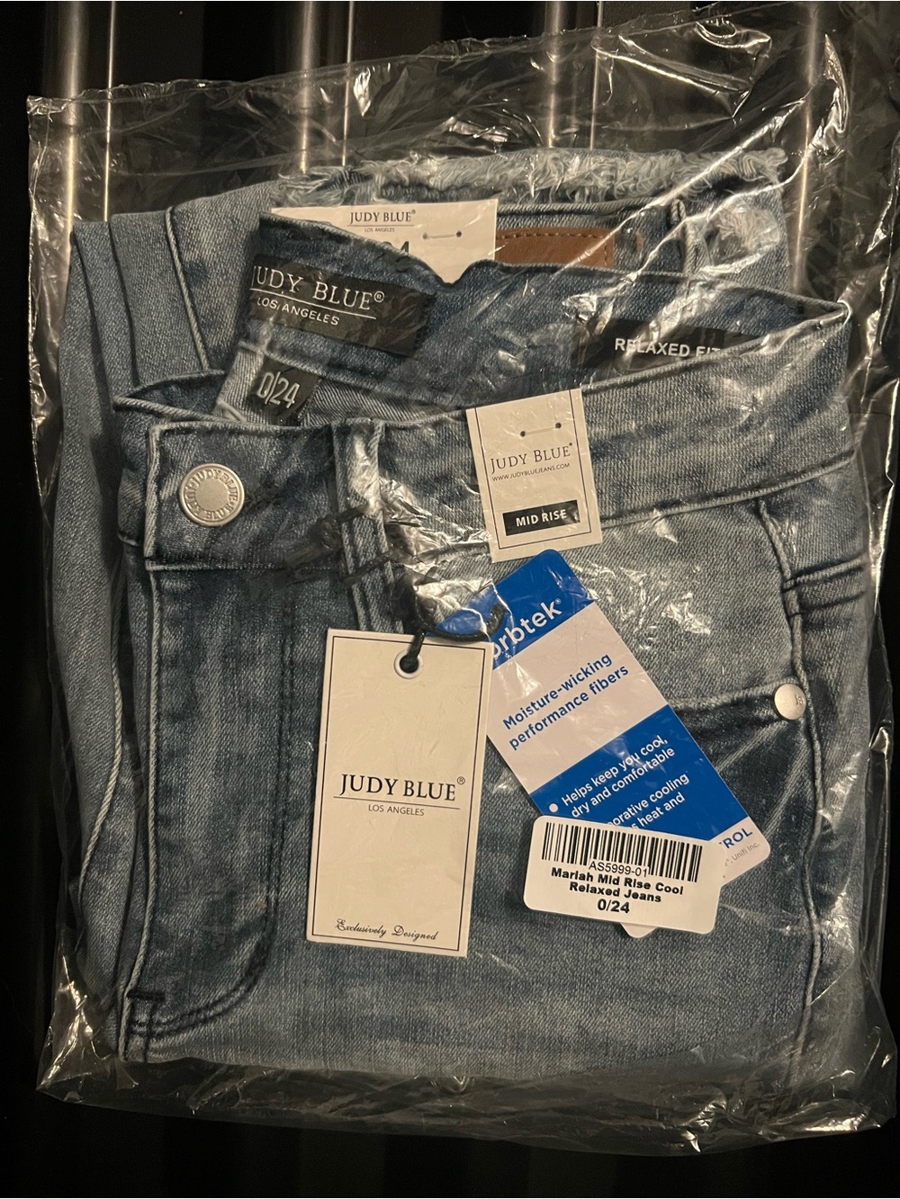 JUDY BLUE Mid Rise Moisture Wicking Skinny Jeans | Size: 0/24 - Picture 7 of 7